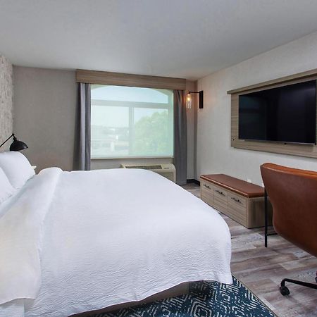 Four Points By Sheraton Appleton Exterior photo